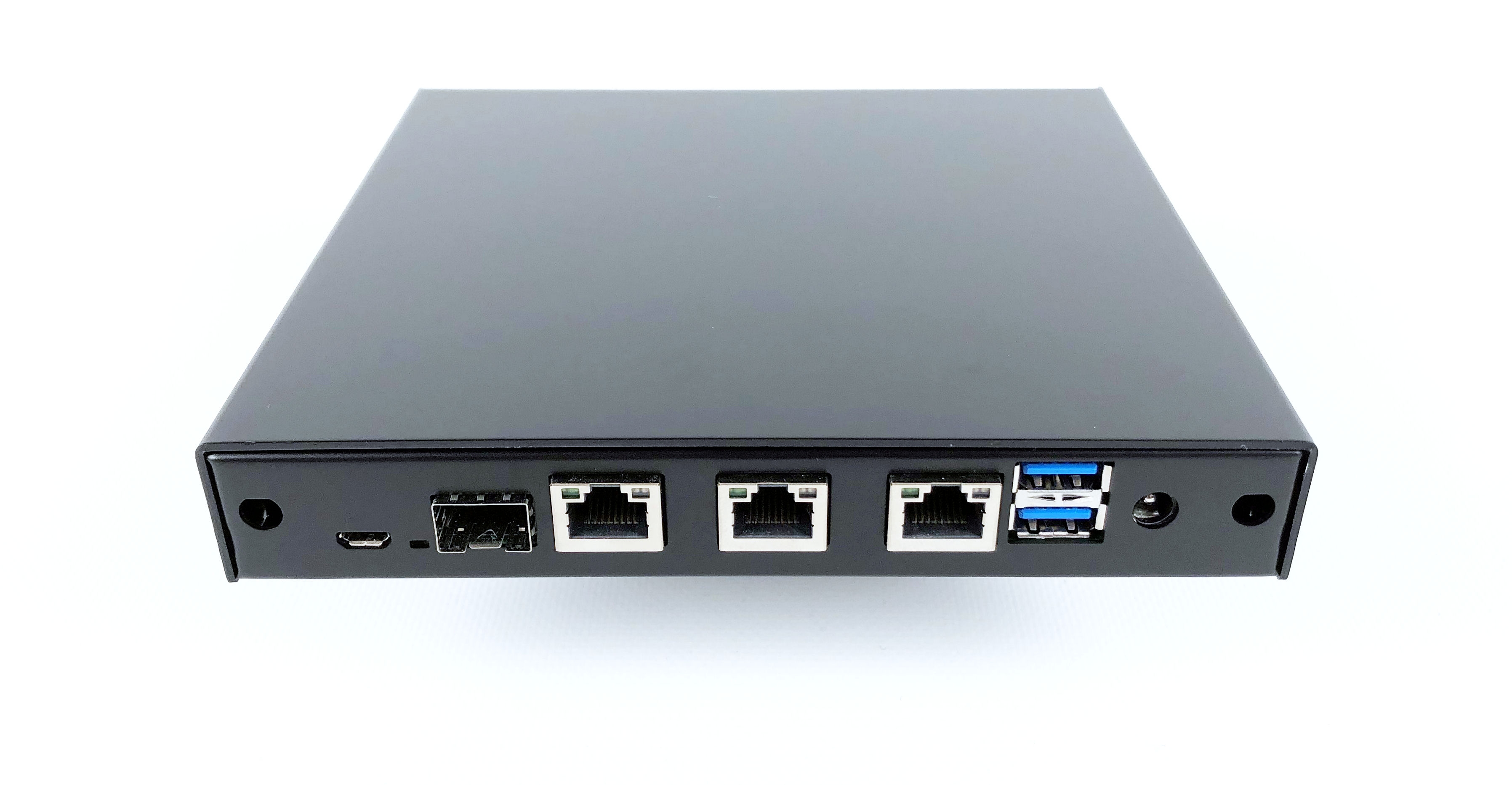 Appliance PC Engines enclosure with APU6 - Rack Matrix