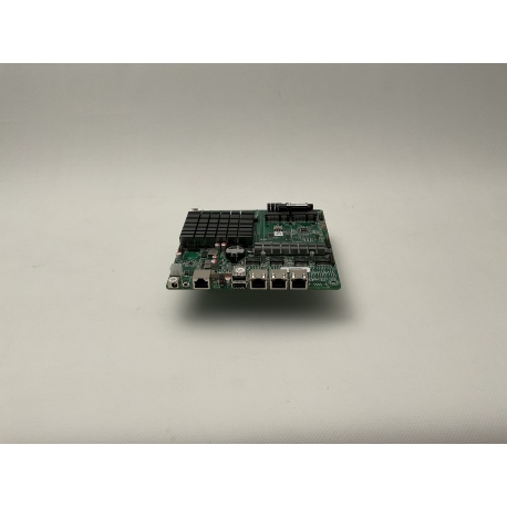 Intel J4125 4cœurs, 2 GHz, 3 ports GbE, AES-NI